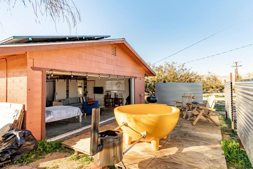 Jt'S Star Catcher Cabin - Hot Tub Yucca Valley Extérieur photo