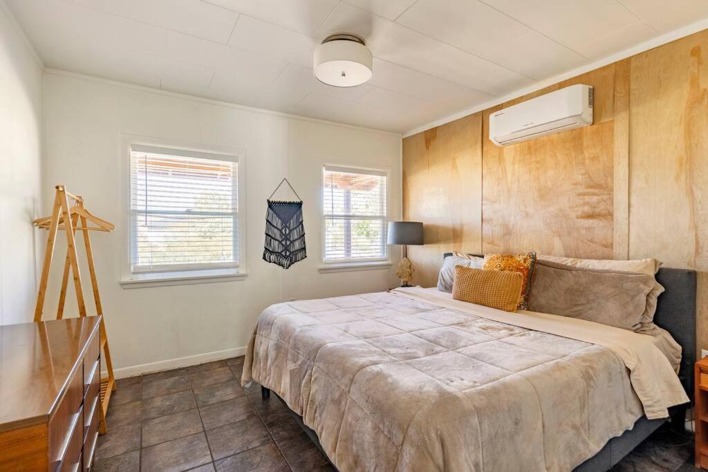Jt'S Star Catcher Cabin - Hot Tub Yucca Valley Extérieur photo